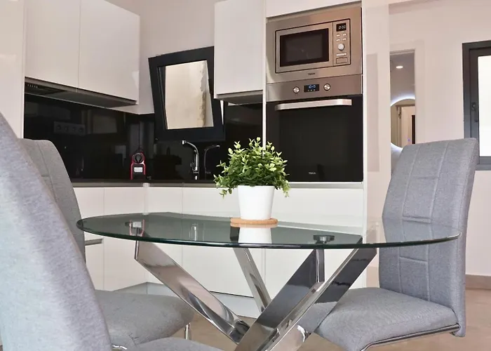 Fontanales Flat Apartment *